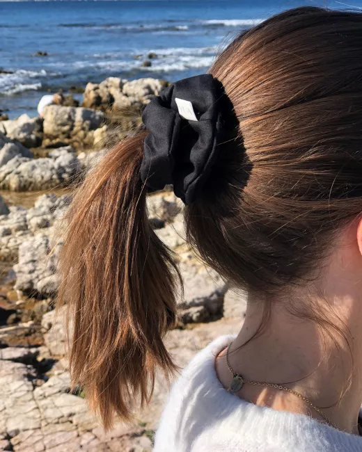 Cotton satin scrunchie Cotton satin scrunchie