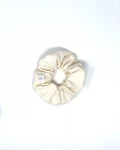 Haarelastiek van biologisch katoensatijn Haarelastiek van biologisch katoensatijn