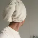 Handdoek voor het haar in natuurlijke sponsdoek