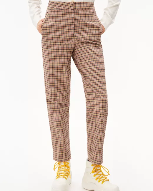 ARMEDANGELS – Pantalon KORNELIAA TARTAN – Kitt-fudge