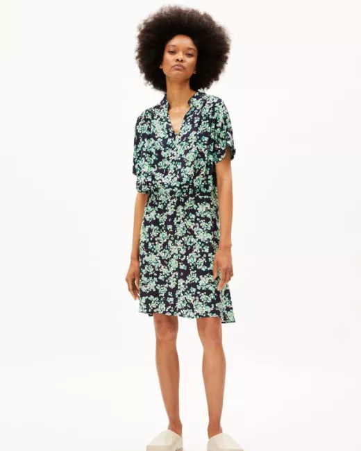 ARMEDANGELS – Robe JUARAA DITSY FLORAL – Night sky ARMEDANGELS – Robe JUARAA DITSY FLORAL – Night sky