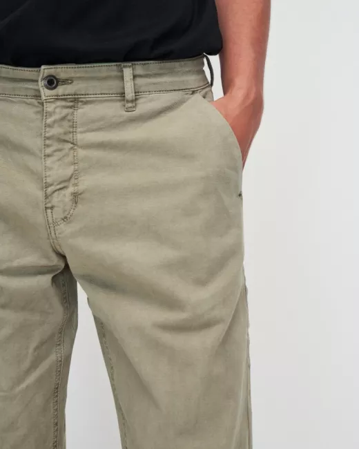 KUYICHI – Chino DARREN – Army Green KUYICHI – Chino DARREN – Army Green