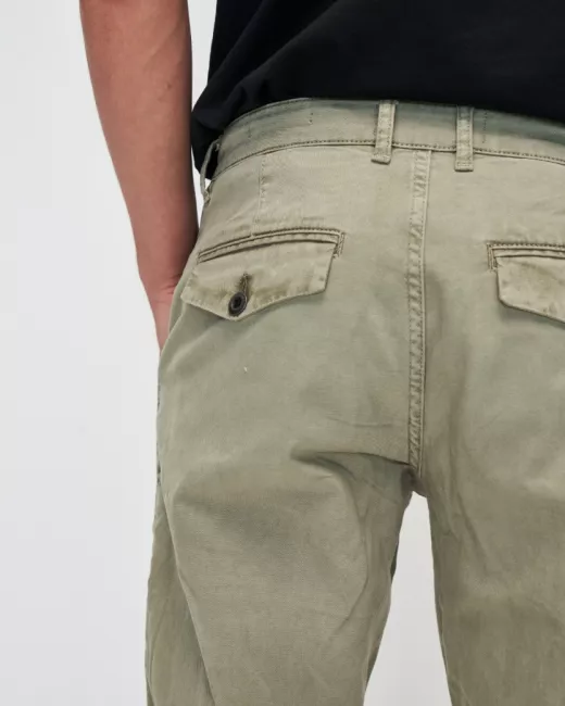 KUYICHI – Chino DARREN – Army Green KUYICHI – Chino DARREN – Army Green