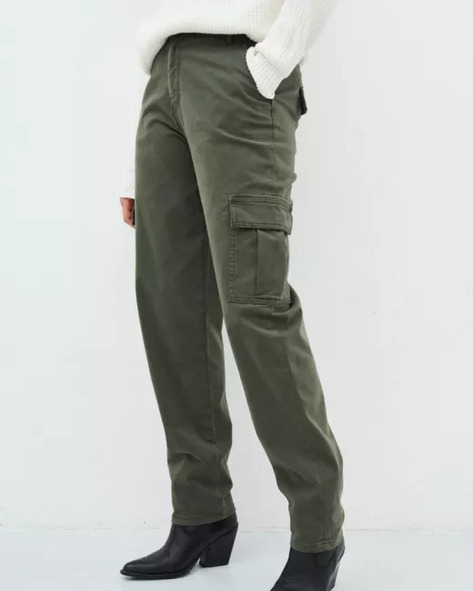 KUYICHI – Pantalon Lara Cargo – Mom fit – Army Green