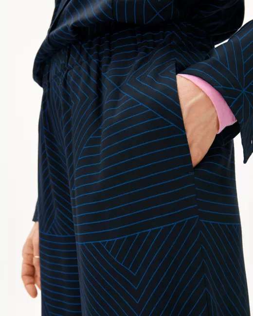 Armedangels - Pantalon ample JOVAALIE GRAPHIC LINES Armedangels - Pantalon ample JOVAALIE GRAPHIC LINES