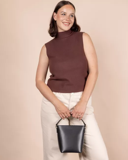 Bobbi Bucket Bag Midi in Apple Skin