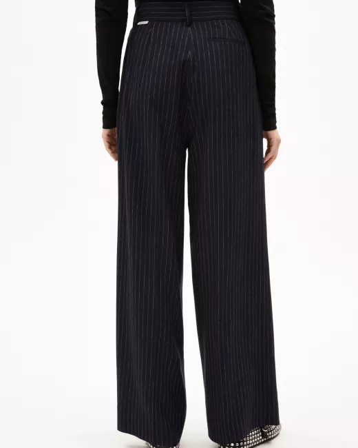 Armedangels - Pantalon à pinces KAAYUA PINSTRIPE Armedangels - Pantalon à pinces KAAYUA PINSTRIPE