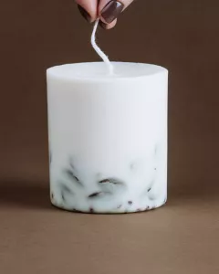 Munio Candela - Naturella - Ashberries & Bilberry Leaves Candle Munio Candela - Naturella - Ashberries & Bilberry Leaves Candle