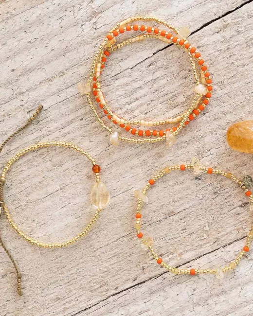 Flashy Aventurine Gold Colored Bracelet