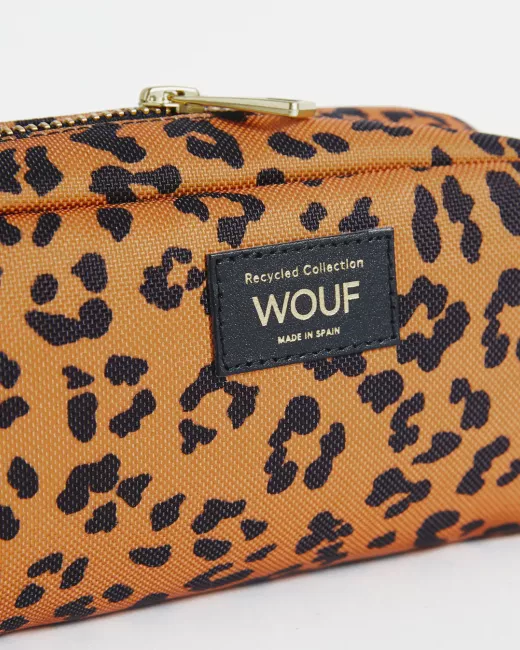 Toiletry bag made from 100% recycled fabrics