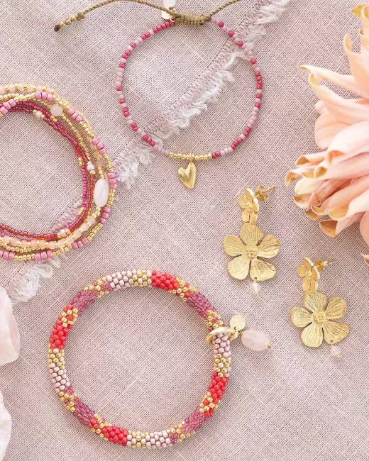 Shining Rose Quartz Gold Colored Bracelet