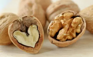 Pourquoi continue-t-on d’acheter des vêtements fabriqués par des enfants ?