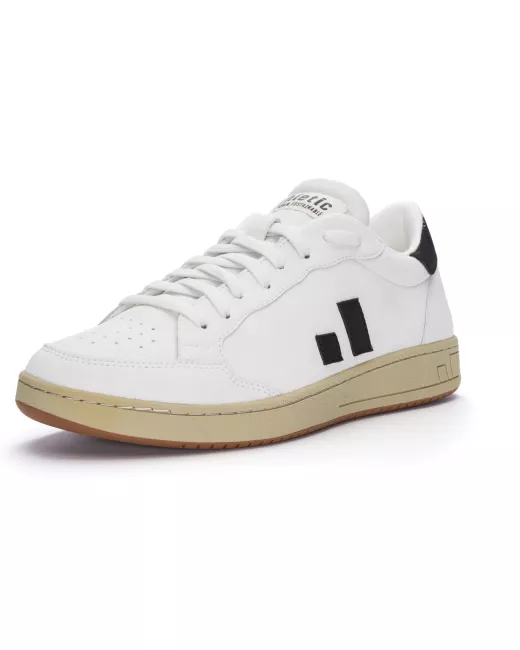Jesse Lo Cut Classic Sneakers