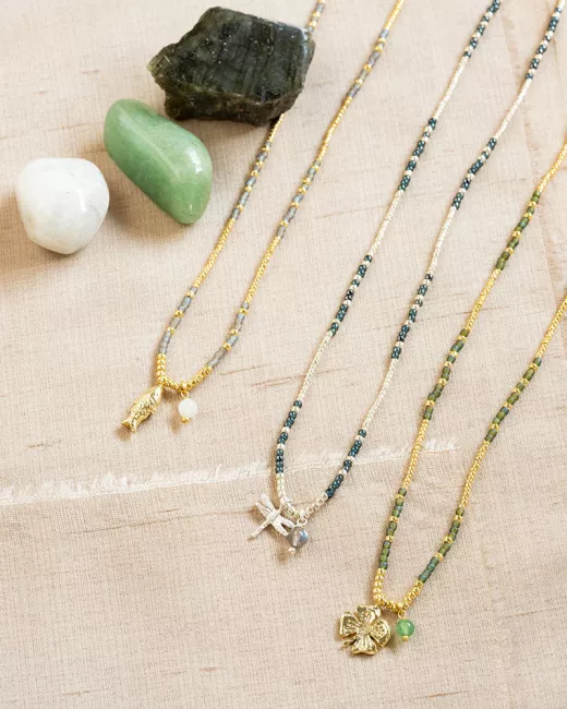 Honored Carnelian Necklace Gold Colored