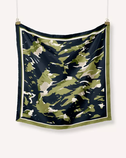 Large square scarf MAITASUN