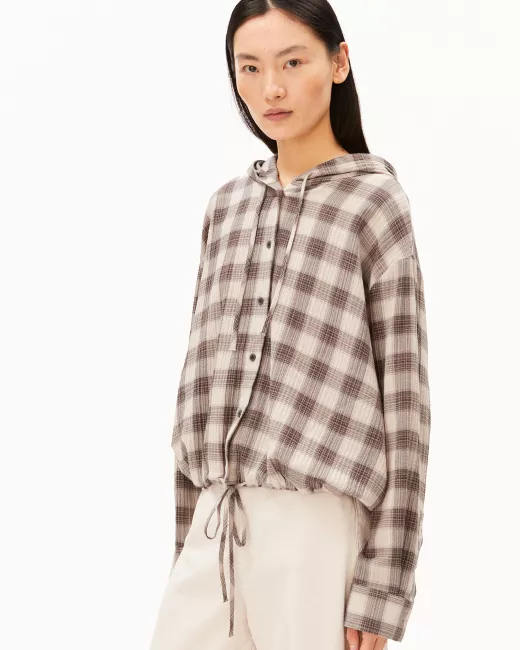 Zijdezachte mouwloze blouse SISLAA