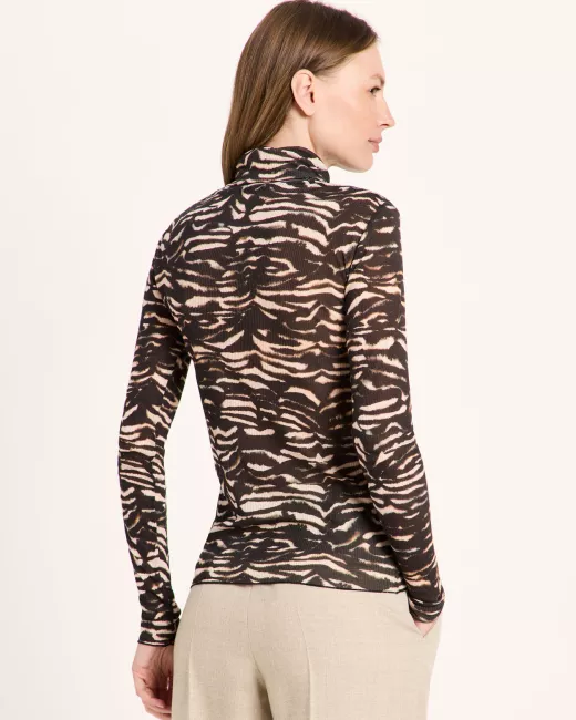 Turtleneck shirt made from organic cotton