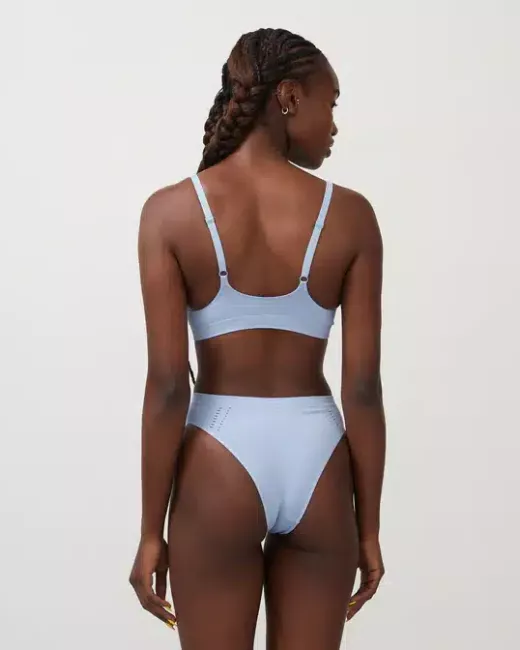 Organic Basics – Culotte Hipster sans couture – Sky blue Organic Basics – Culotte Hipster sans couture – Sky blue